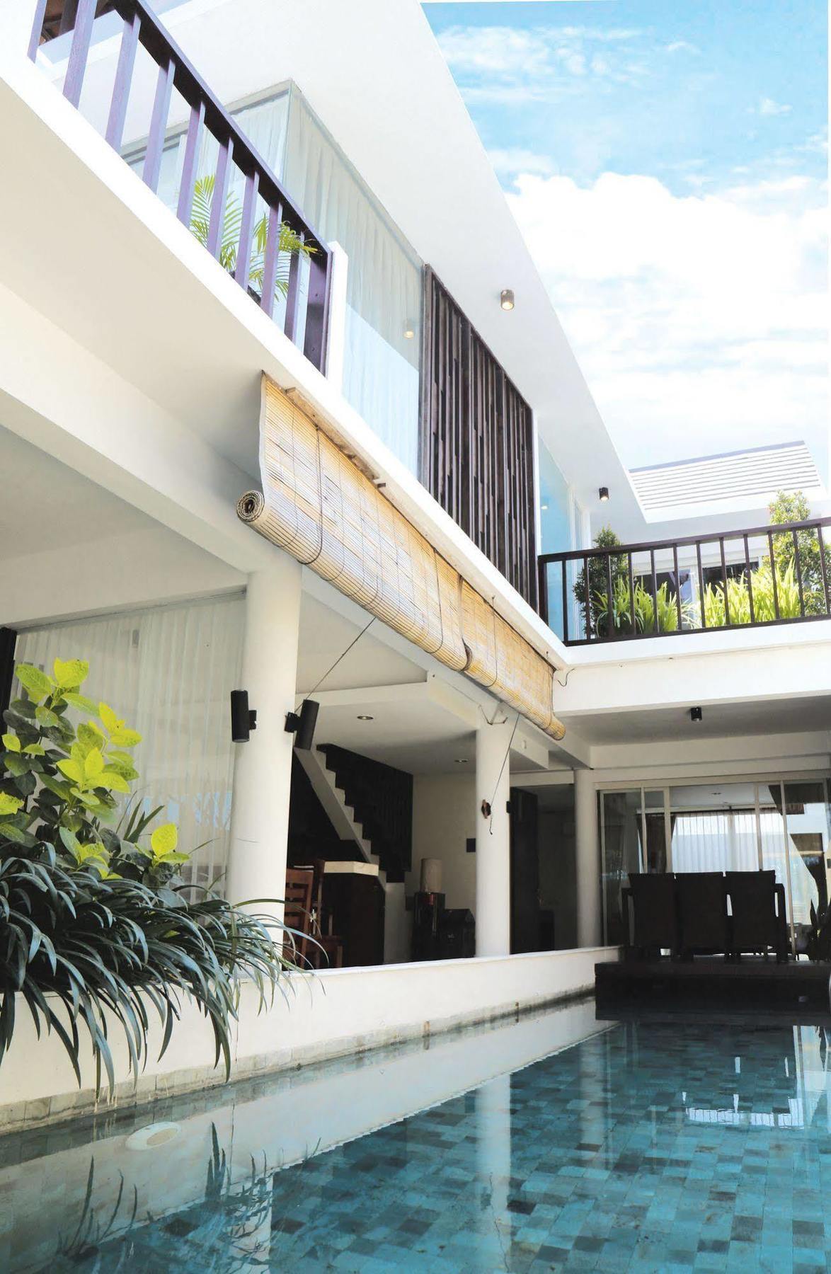 Grace And Milena Guesthouse Kuta  Exterior photo