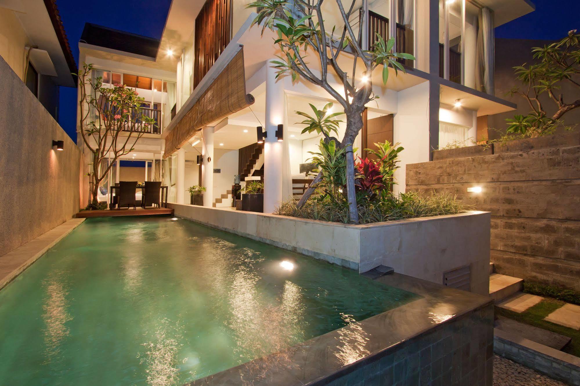 Grace And Milena Guesthouse Kuta  Exterior photo